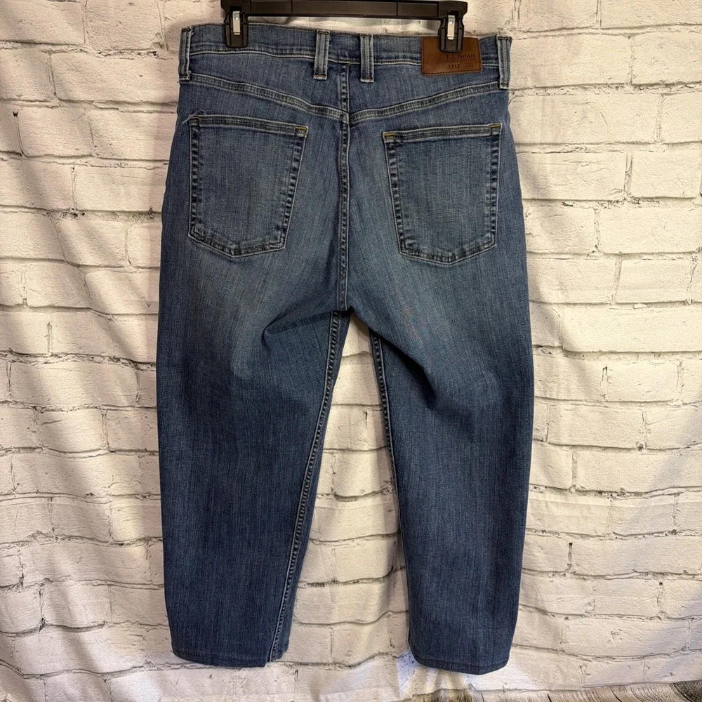 LL‎ Bean Men's Size 35x28 Jeans Standard Fit Straight Leg